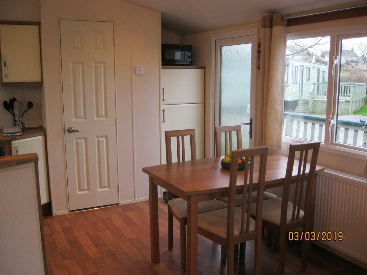 27 The Beeches, Gilcrux, Nr Cockermouth, Cumbria Hotel Bagian luar foto
